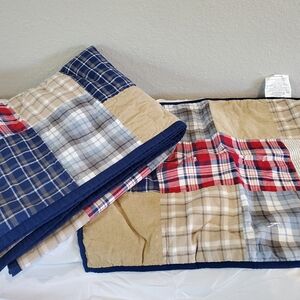 Twin comforter with sham